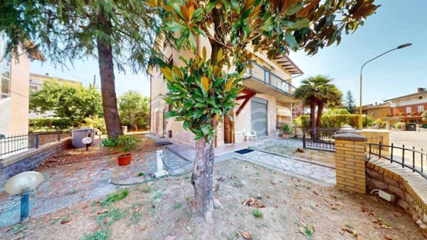 casa indipendente in vendita a Bastia Umbra in zona Ospedalicchio