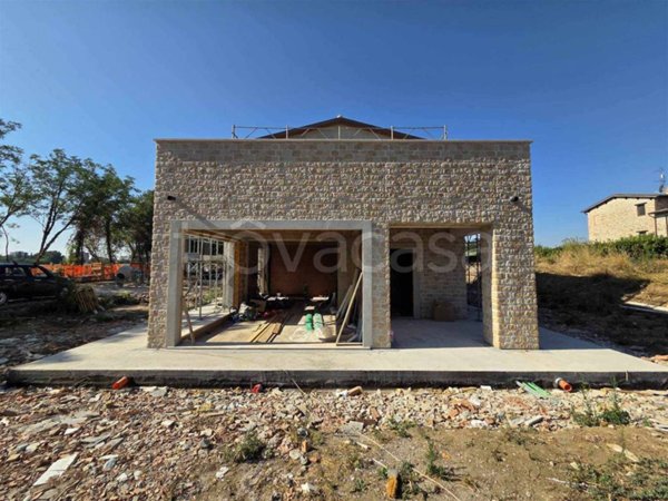 casa indipendente in vendita a Bastia Umbra in zona Bastiola