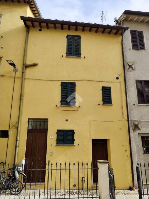 casa indipendente in vendita a Bastia Umbra