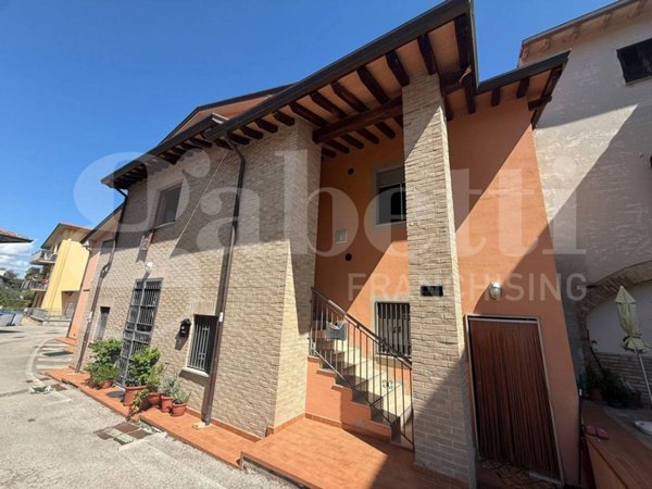 appartamento in vendita a Bastia Umbra in zona Costano