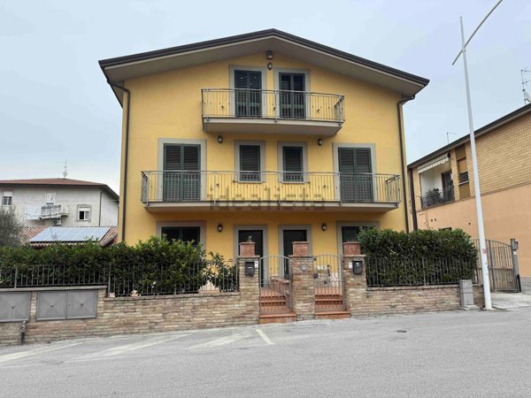 appartamento in vendita a Bastia Umbra