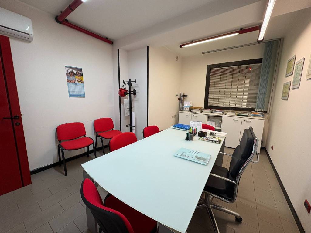 ufficio in vendita a Bastia Umbra