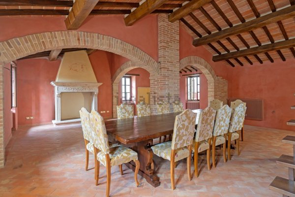 intera palazzina in vendita a Bettona