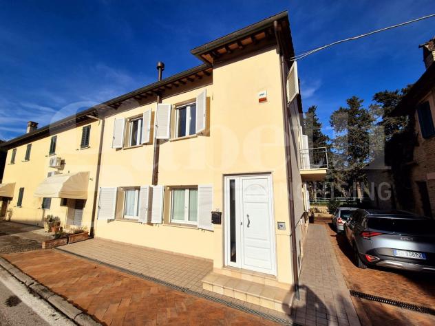 casa indipendente in vendita a Bettona