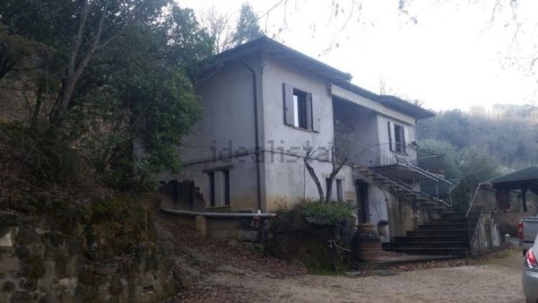 casa indipendente in vendita a Bettona
