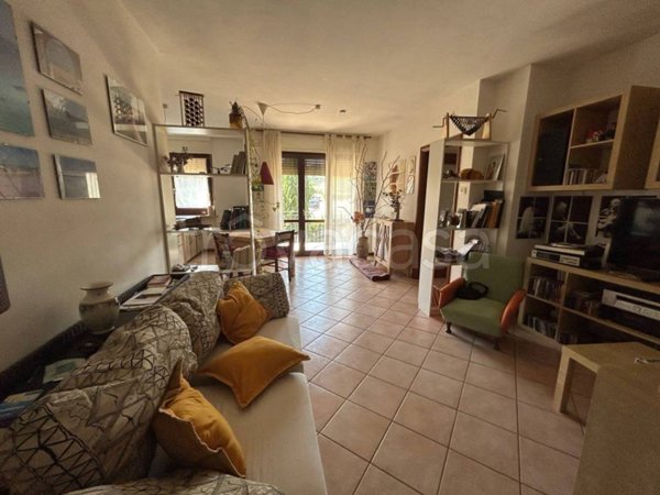 appartamento in vendita a Bettona in zona Colle
