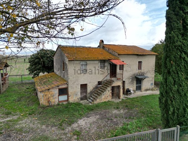 casale in vendita a Bettona