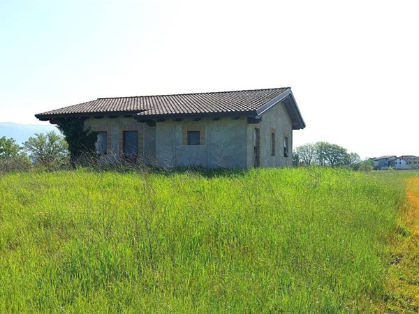 casa indipendente in vendita a Bettona in zona Passaggio