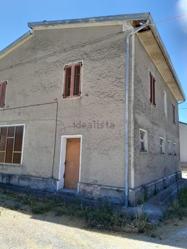 casa indipendente in vendita a Bettona