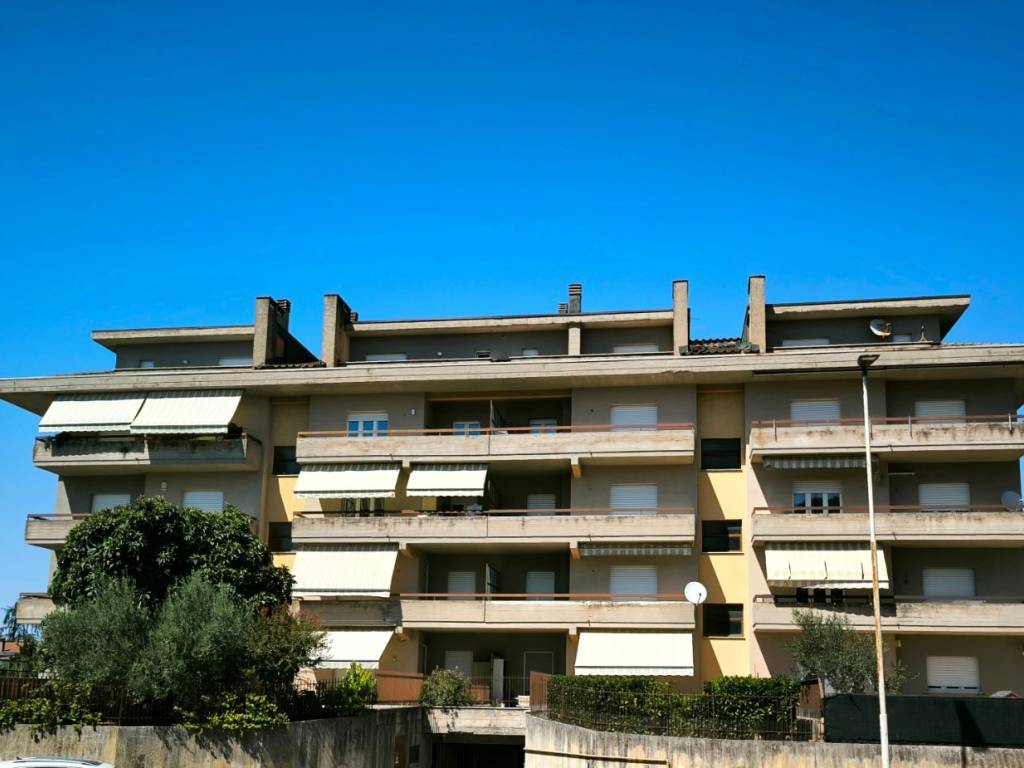 appartamento in vendita a Bettona in zona Passaggio