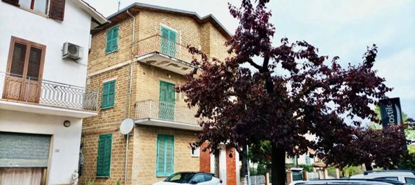 casa indipendente in vendita a Bettona