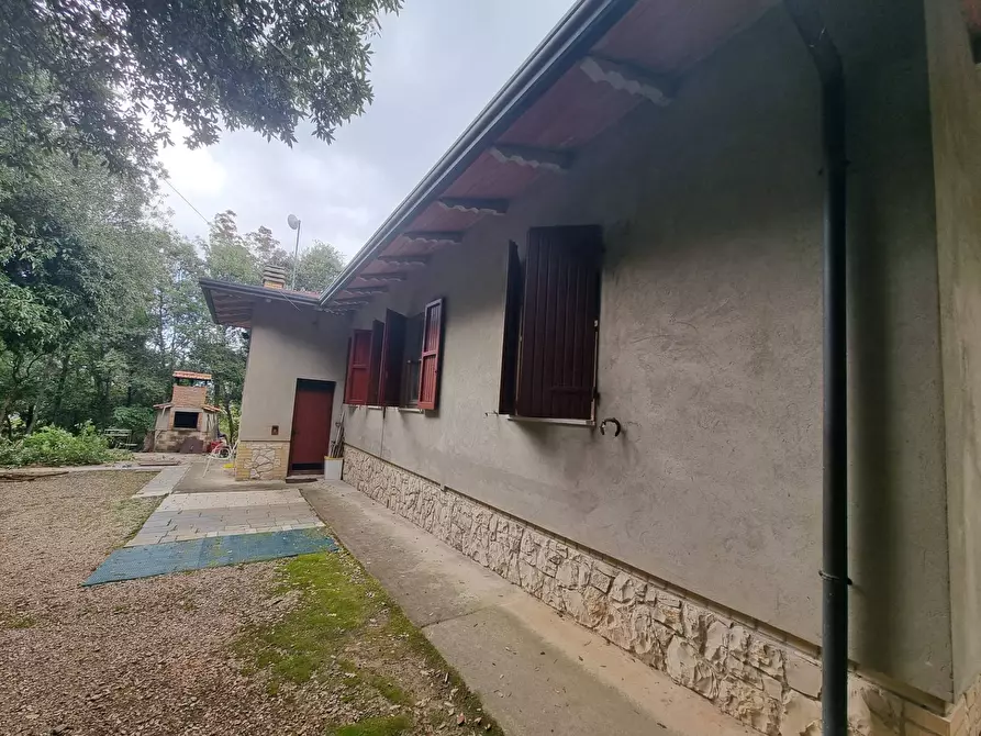 casa indipendente in vendita a Bettona