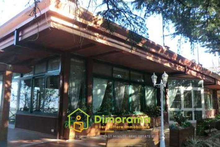 negozio in vendita a Bettona