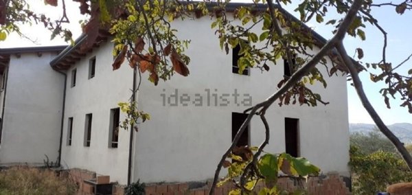 appartamento in vendita a Bettona in zona Passaggio