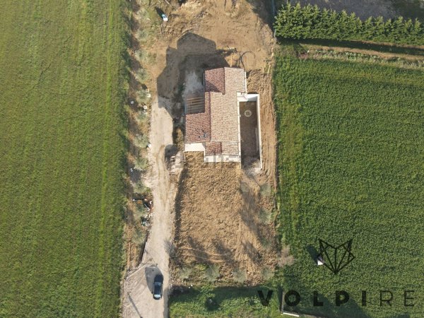 casa indipendente in vendita a Bettona