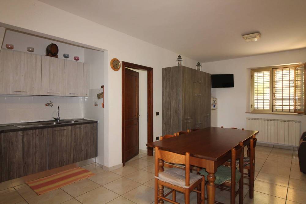 casa indipendente in vendita a Bettona