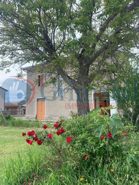 appartamento in vendita a Bettona in zona Colle