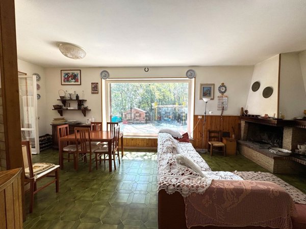 pentavano in vendita a Bettona