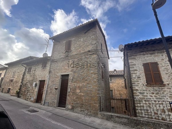casa indipendente in vendita a Bettona