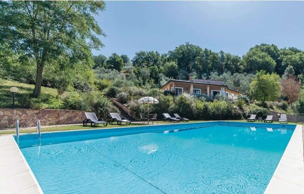casa indipendente in vendita a Bettona
