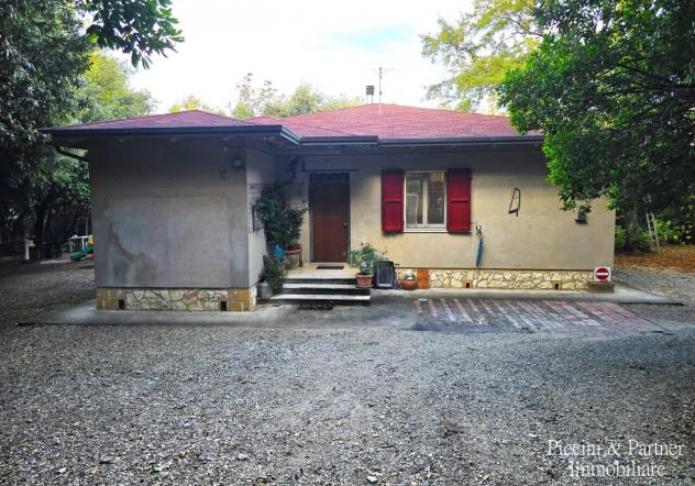 casa indipendente in vendita a Bettona