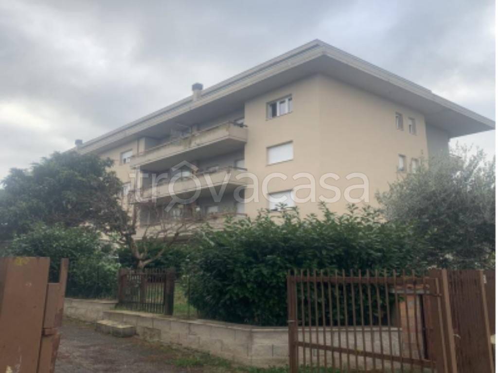 appartamento in vendita a Bettona in zona Passaggio