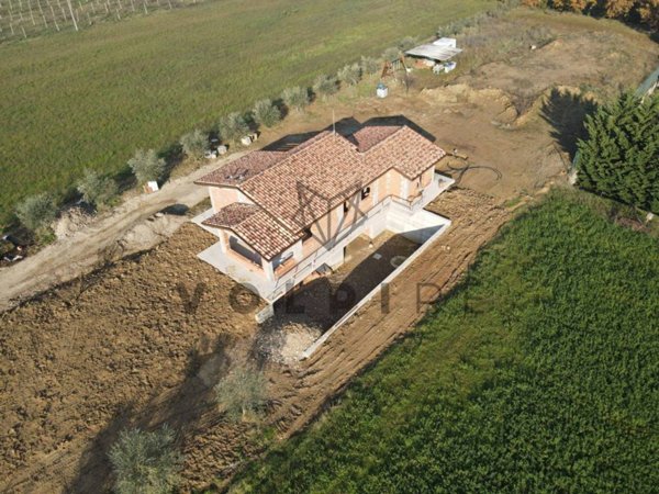 casa indipendente in vendita a Bettona in zona Colle