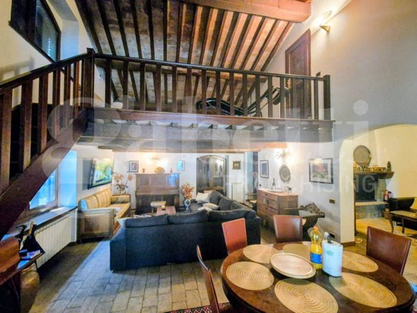 casale in vendita a Bettona in zona Colle
