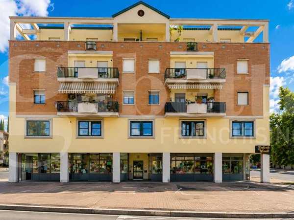 appartamento in vendita a Bettona in zona Passaggio