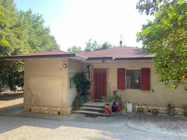 villa in vendita a Bettona in zona Colle