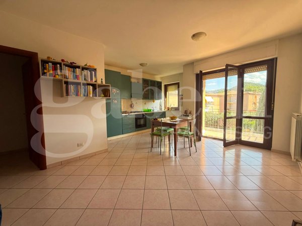 appartamento in vendita a Bettona in zona Colle