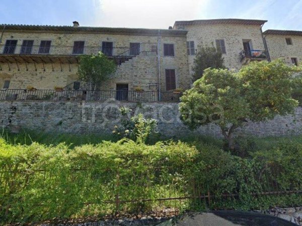 negozio in vendita a Bettona
