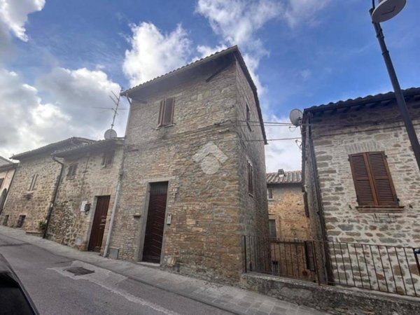 casa indipendente in vendita a Bettona