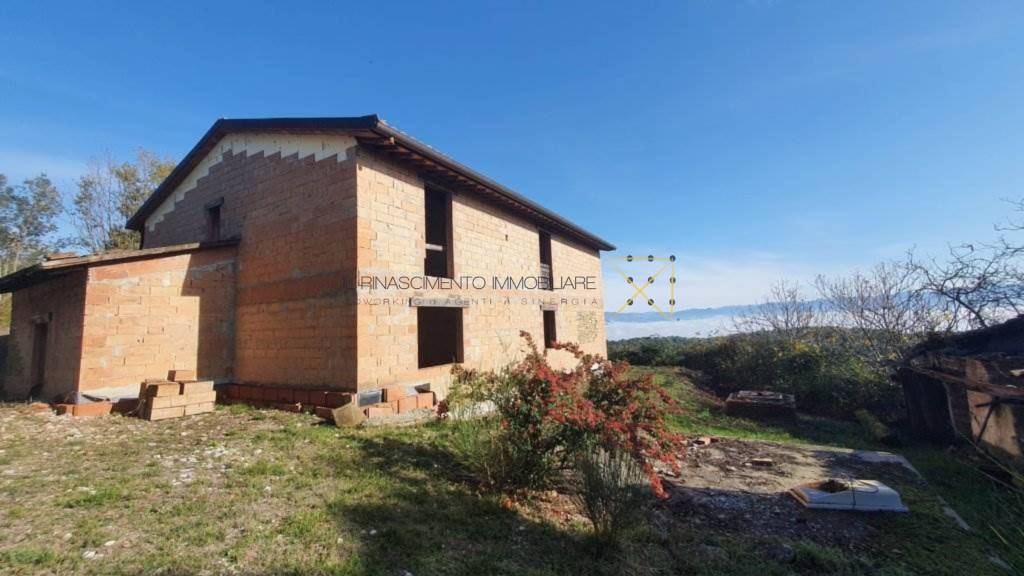 casa indipendente in vendita a Bevagna