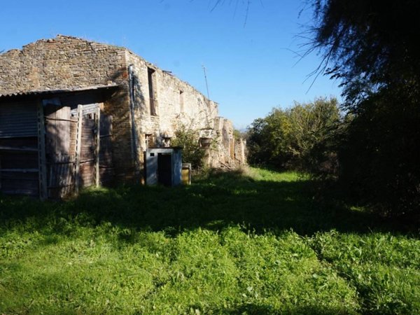 casa indipendente in vendita a Bevagna