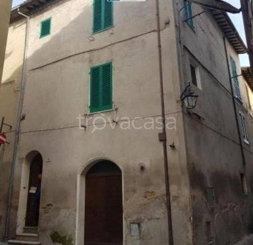 casa indipendente in vendita a Bevagna