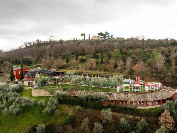 casa indipendente in vendita a Bevagna