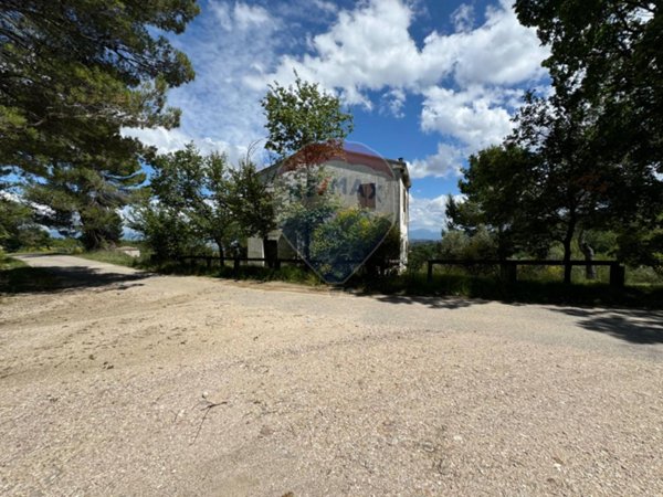 casale in vendita a Bevagna in zona Castelbuono
