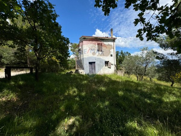 appartamento in vendita a Bevagna in zona Castelbuono