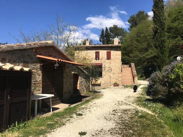 pentavano in vendita a Bevagna