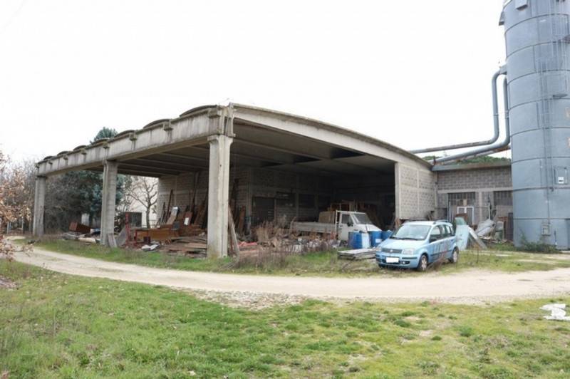 terreno edificabile in vendita a Bevagna