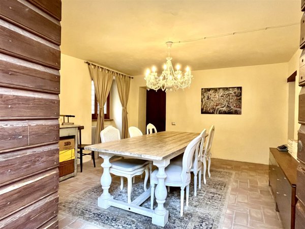 casa indipendente in vendita a Bevagna