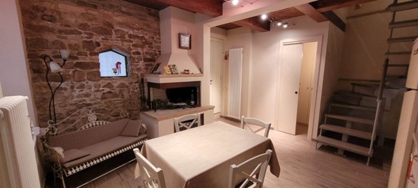 casa indipendente in vendita a Bevagna