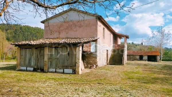 appartamento in vendita a Bevagna in zona Torre del Colle