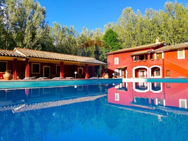 appartamento in vendita a Bevagna in zona Torre del Colle
