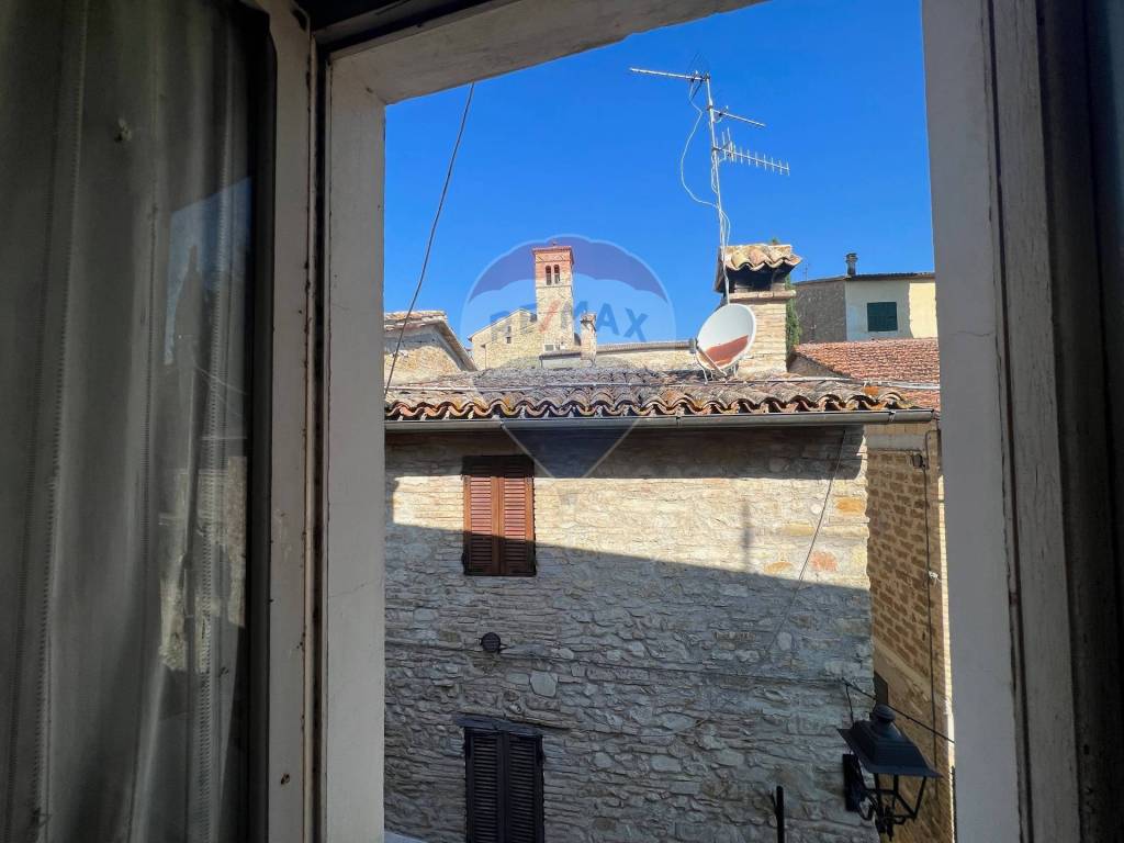 casa indipendente in vendita a Bevagna