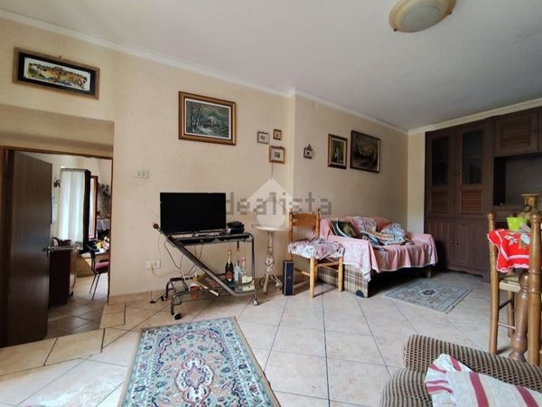 casa indipendente in vendita a Bevagna