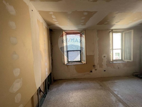 casa indipendente in vendita a Bevagna