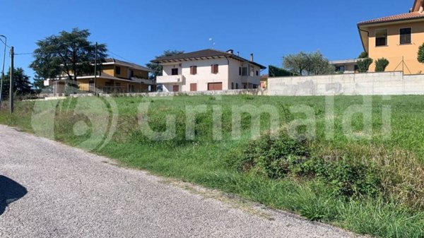 terreno in vendita a Bevagna
