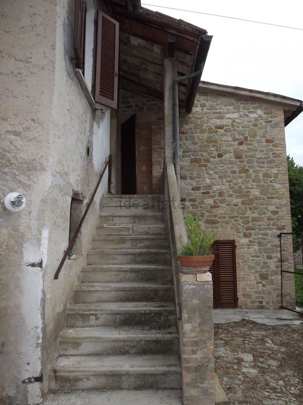 casa indipendente in vendita a Bevagna